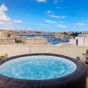  Apartament Valletta And Grand Harbour Lookout